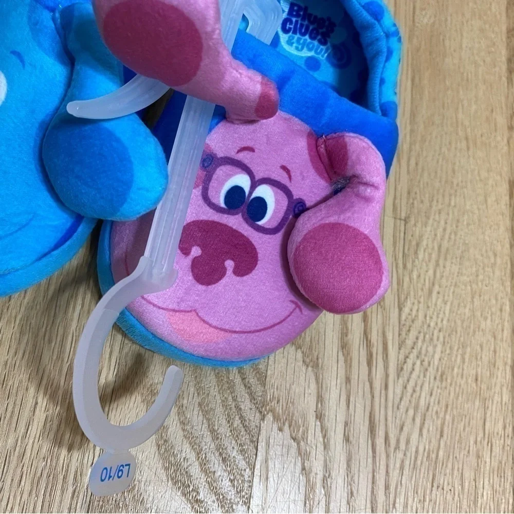 Blue’s Clues Plush Slippers NWT 9/10 Blue Magenta Pink Nickelodeon Kids